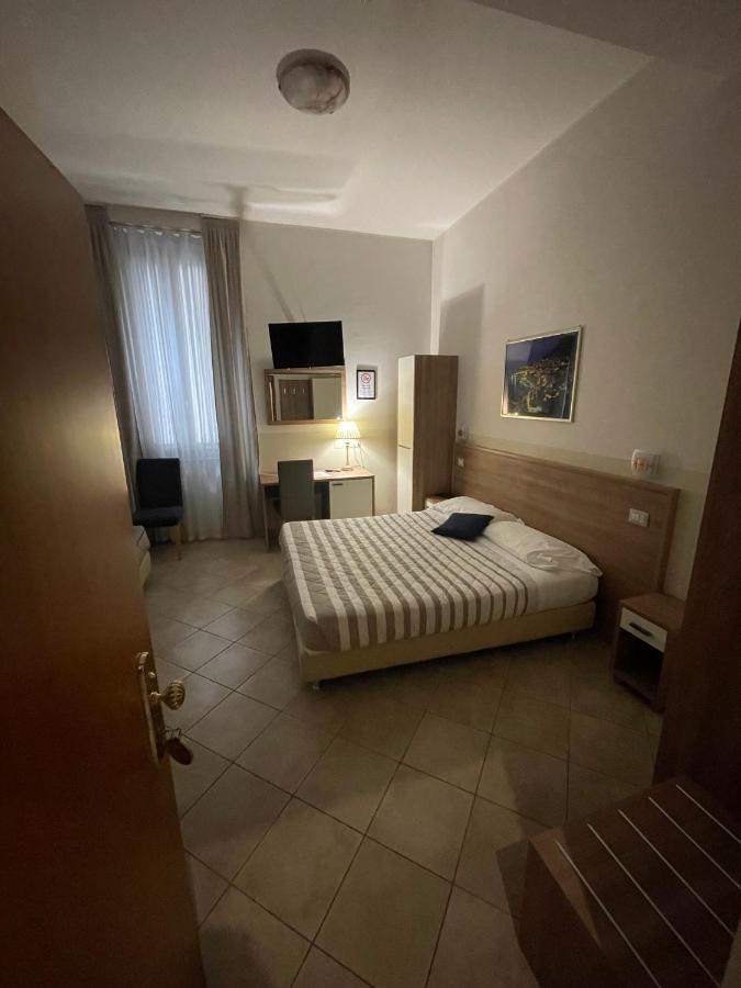 Hotel Montecarlo Milano Eksteriør billede