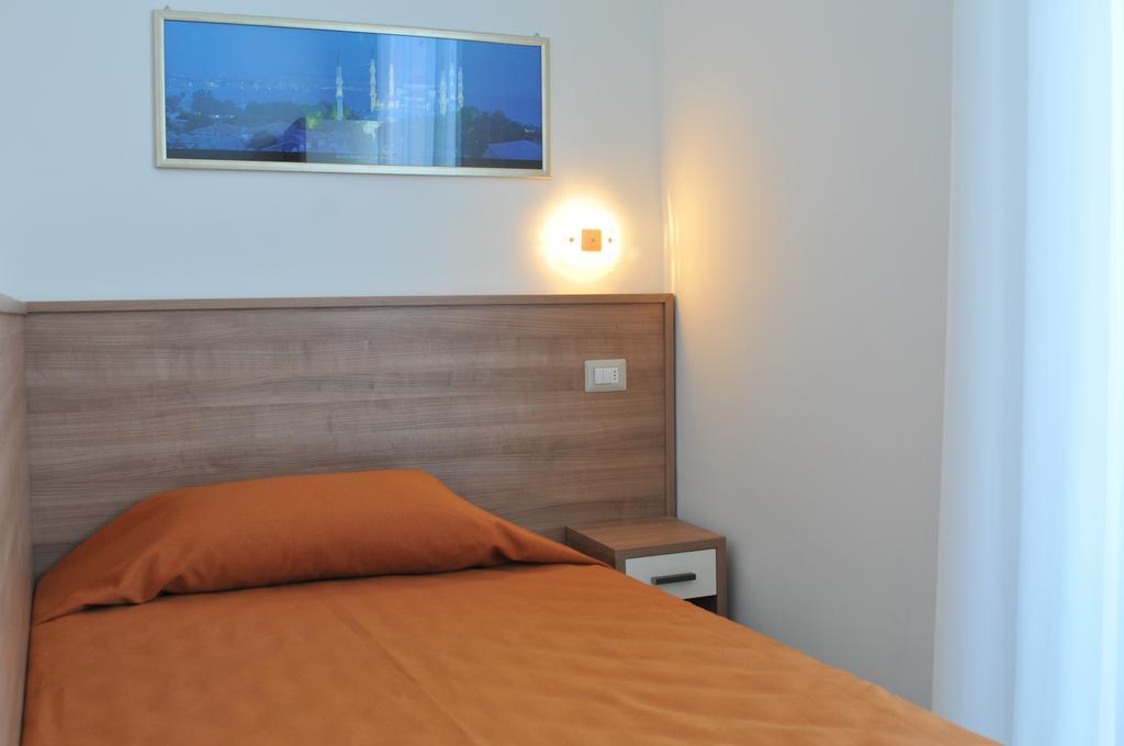 Hotel Montecarlo Milano Værelse billede