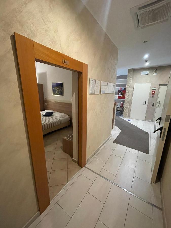 Hotel Montecarlo Milano Eksteriør billede