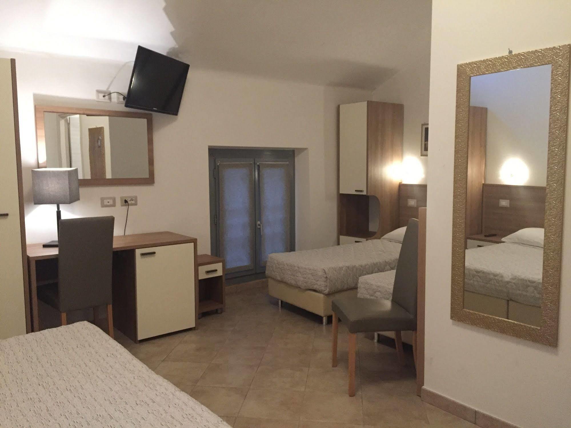 Hotel Montecarlo Milano Eksteriør billede