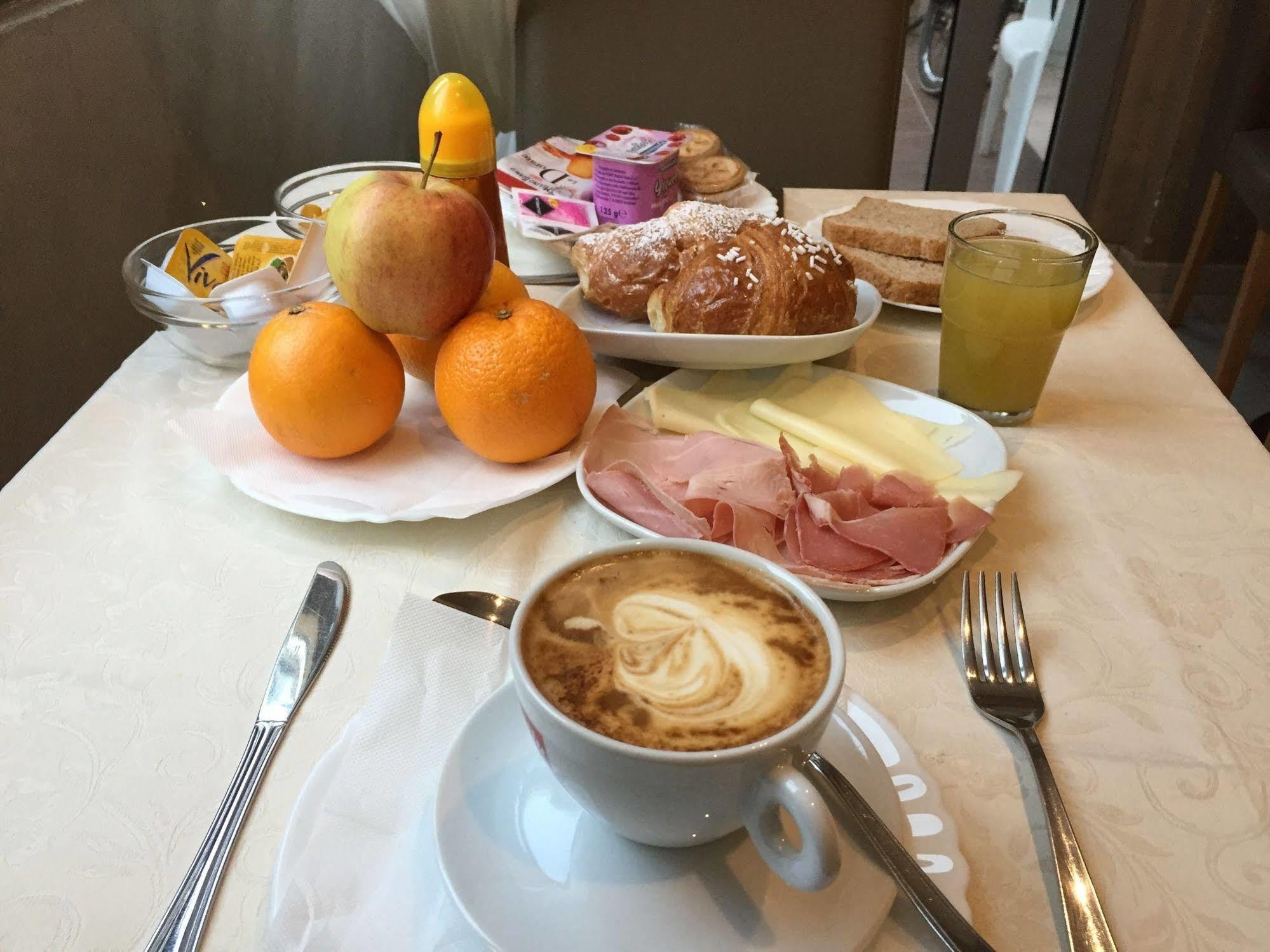 Hotel Montecarlo Milano Eksteriør billede